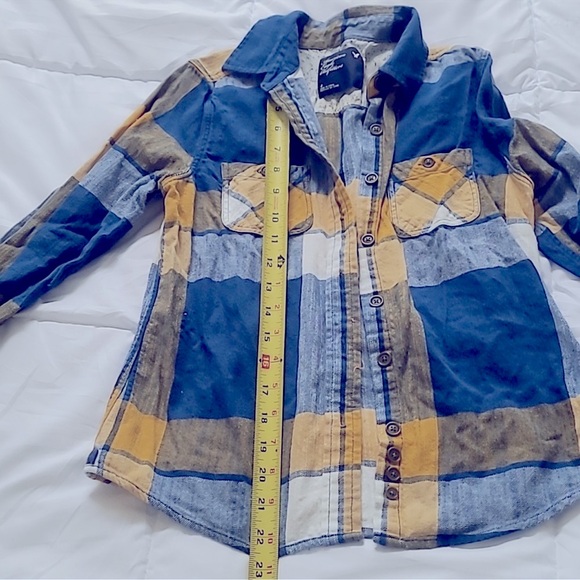AMERICAN EAGLE vintage blue and gold/yellow/white plaid button down, size 2 - Picture 9 of 15